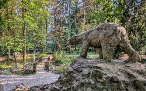Rzeźba Niedźwiedzia Polarnego — zdjęcie 7